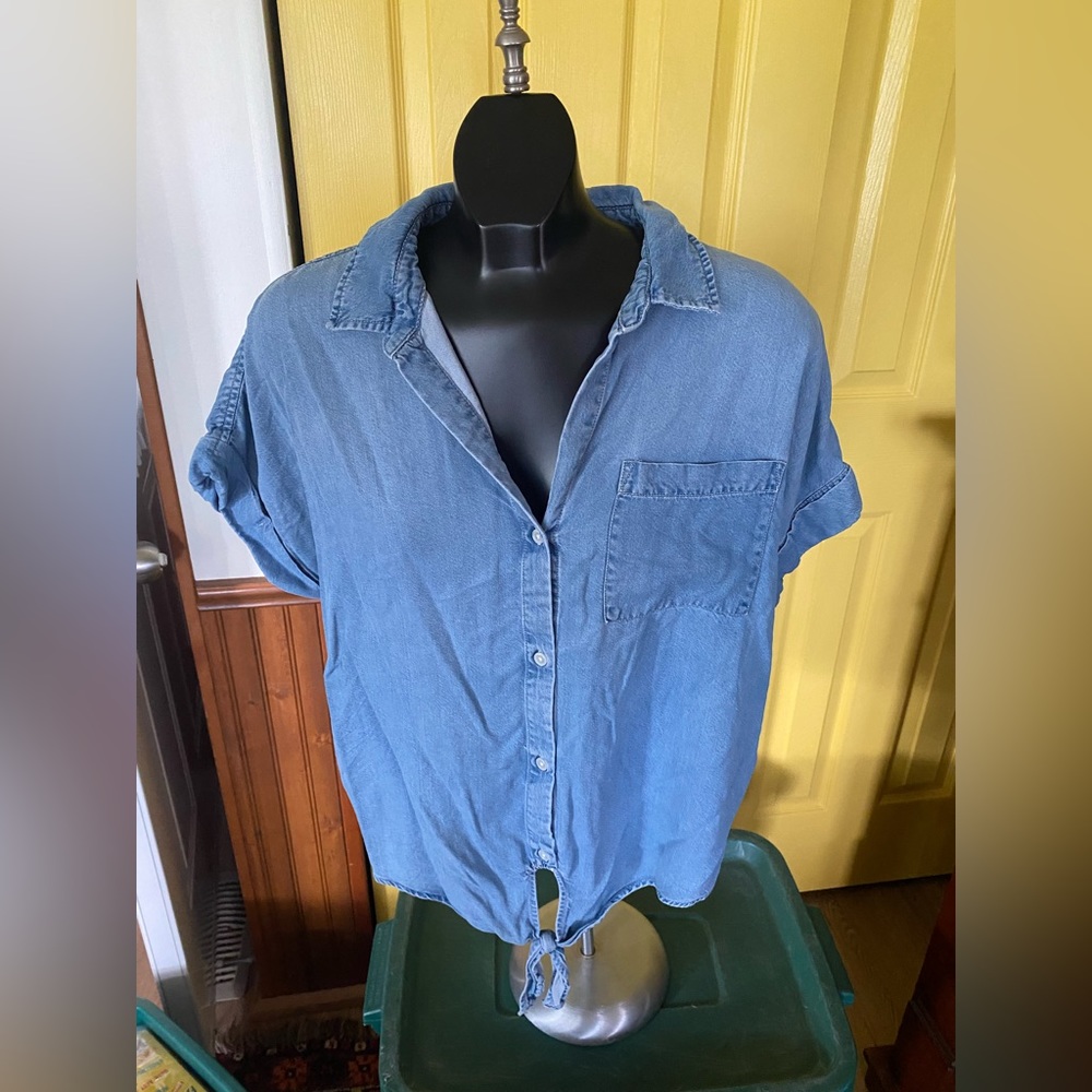 Jordache Tie-up Jean Ladies Short Sleeve Shirt